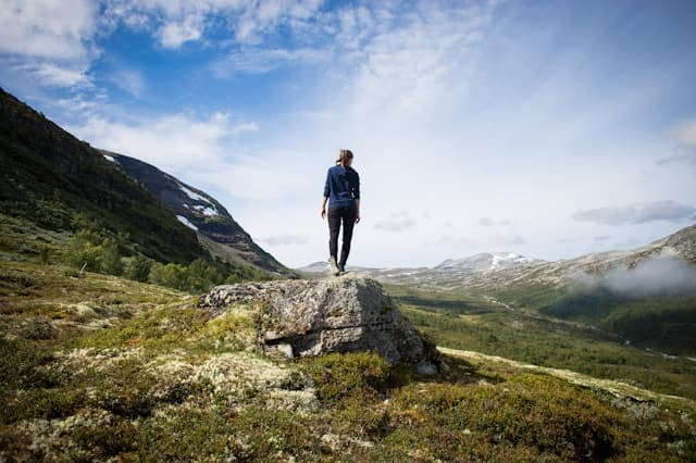 Photo to illustrate Amanda Derstine DPT as the movement specialist for Wild Society Nutrition