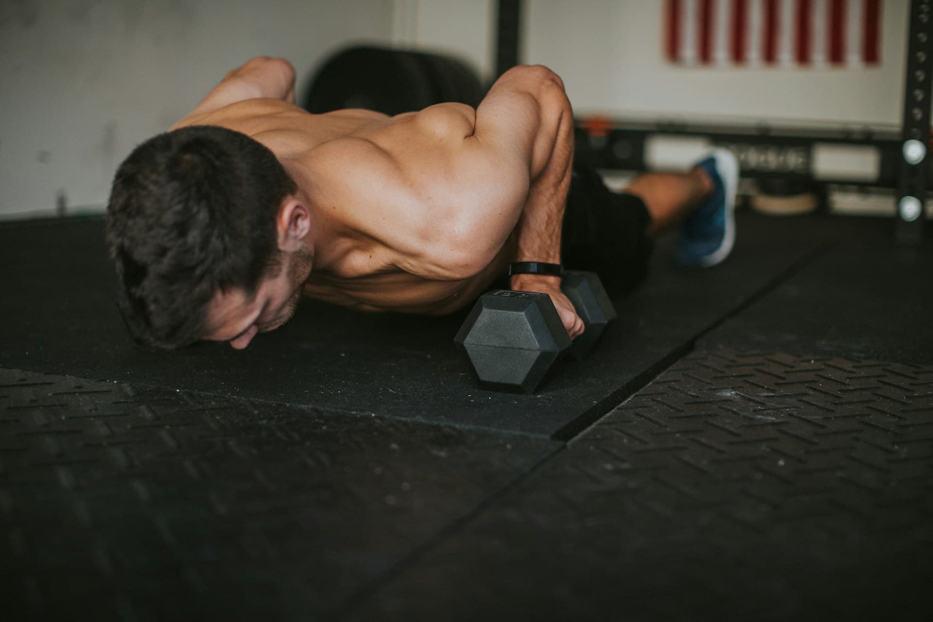 Wild Society Collagen Peptides and Whey Protein can be used in anti-inflammatory nutrition and exercise routine that includes push-ups