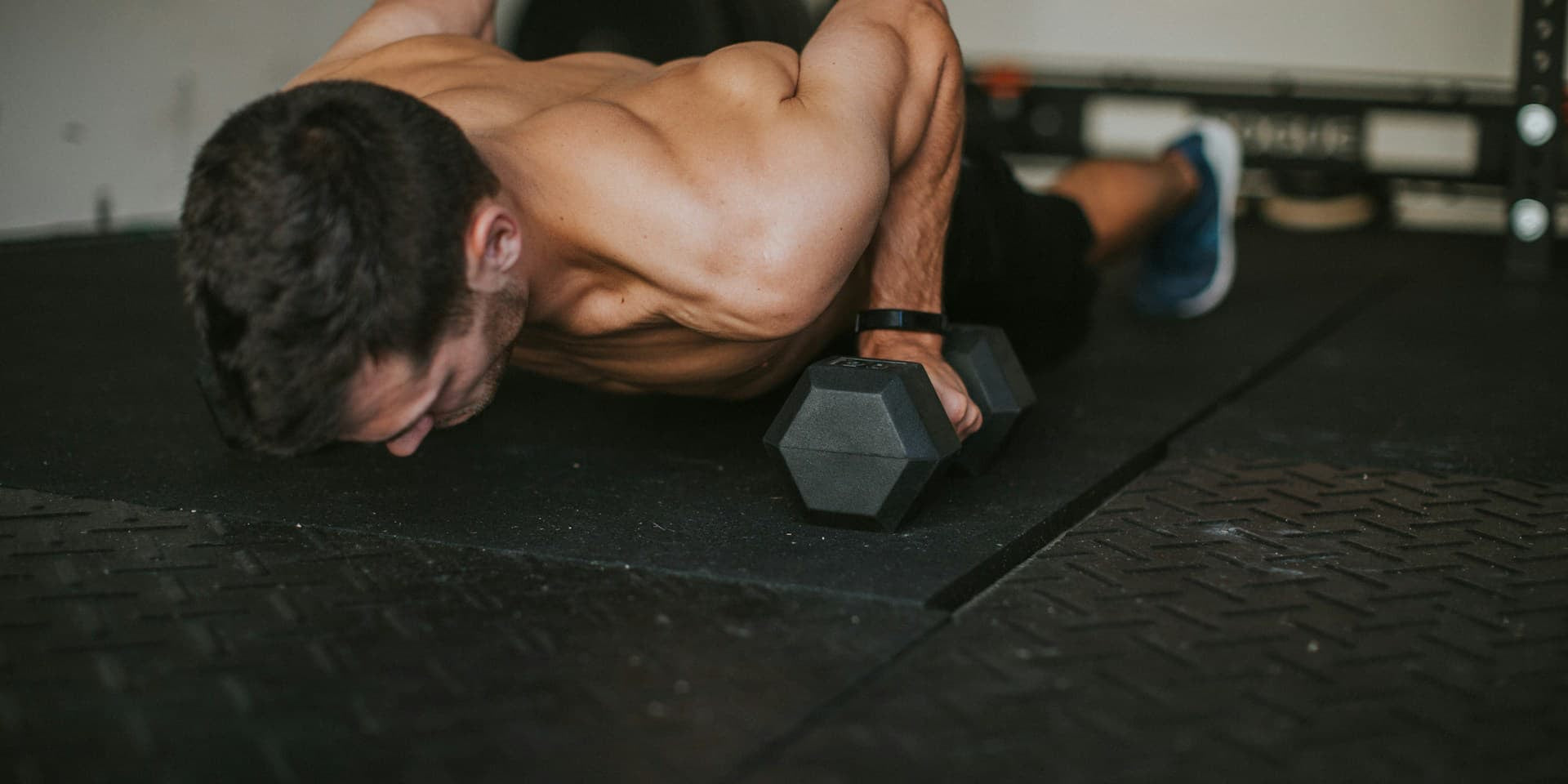 Wild Society Collagen Peptides and Whey Protein can be used in anti-inflammatory nutrition and exercise routine that includes push-ups