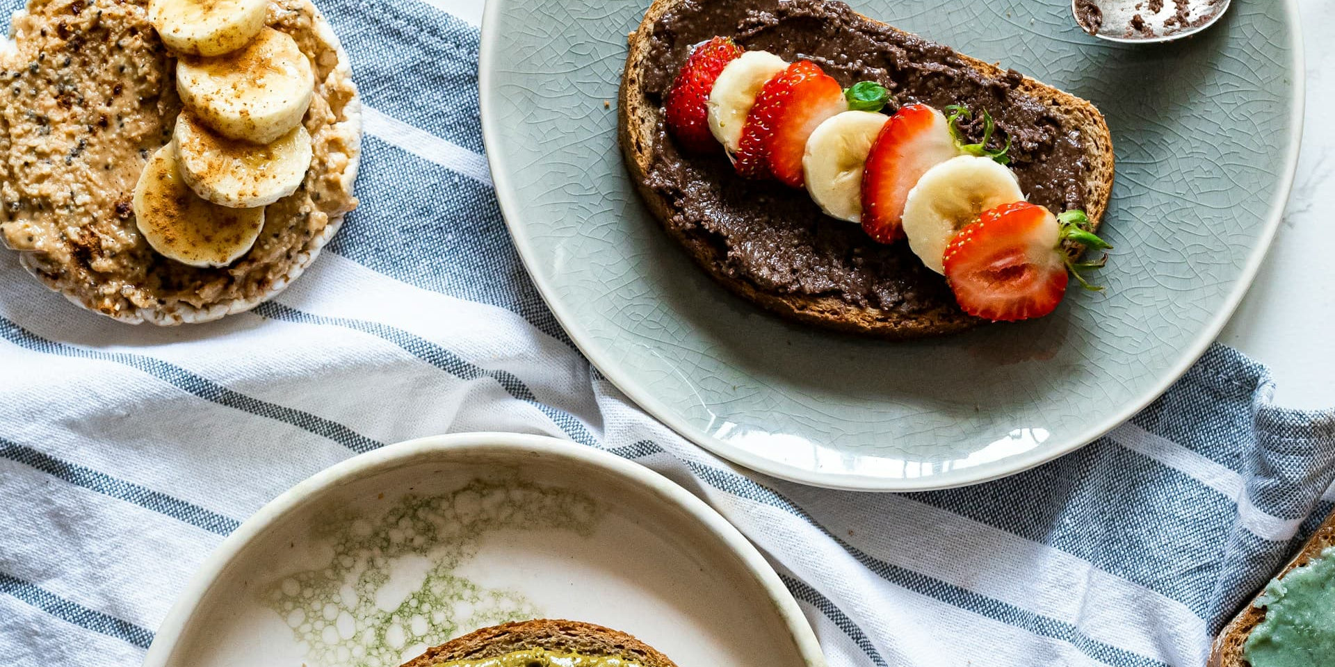 carbs for athletic performance: toast, bananas, fruit 